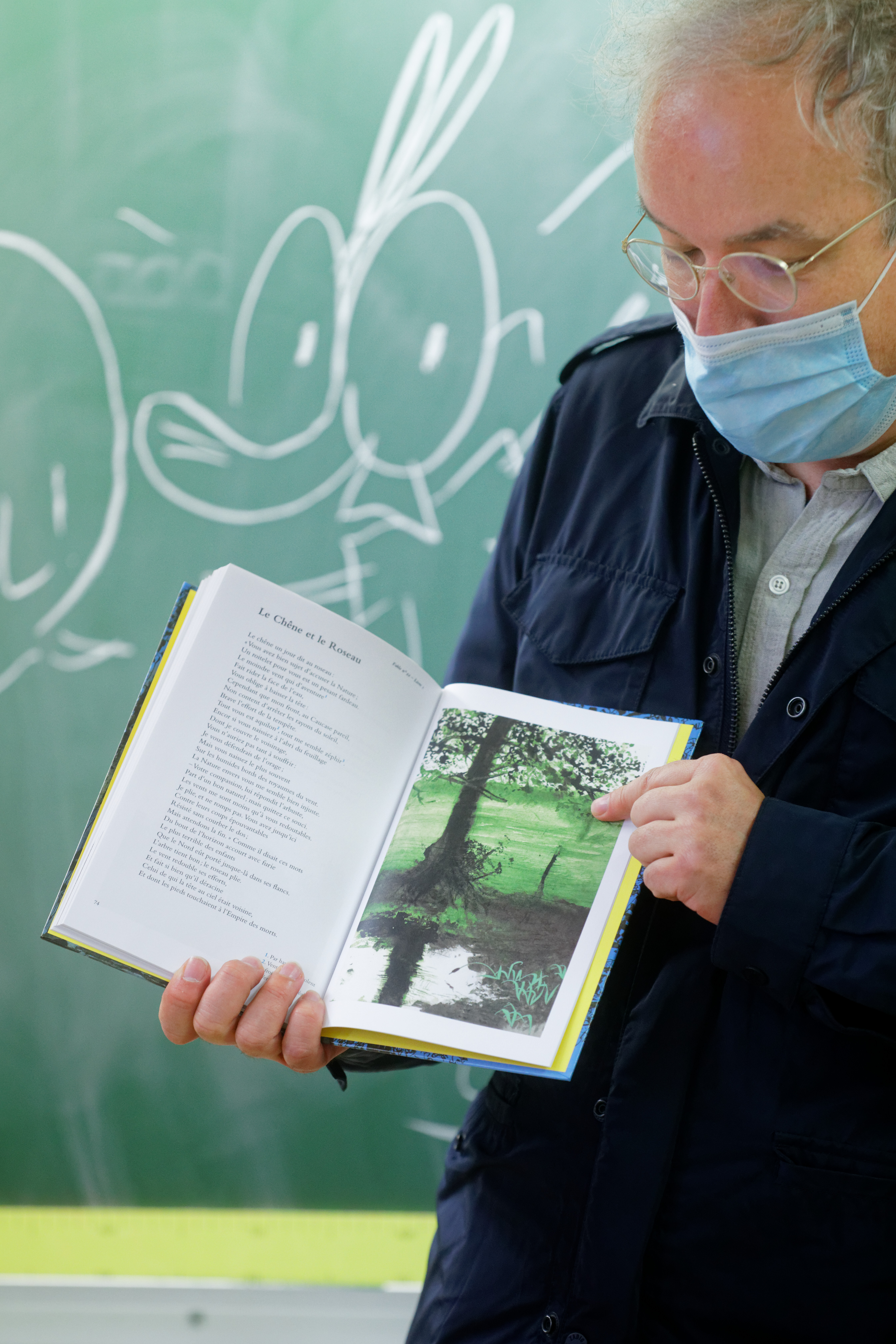 Remise d'un livre pour les vacances 2020 à Montmirail