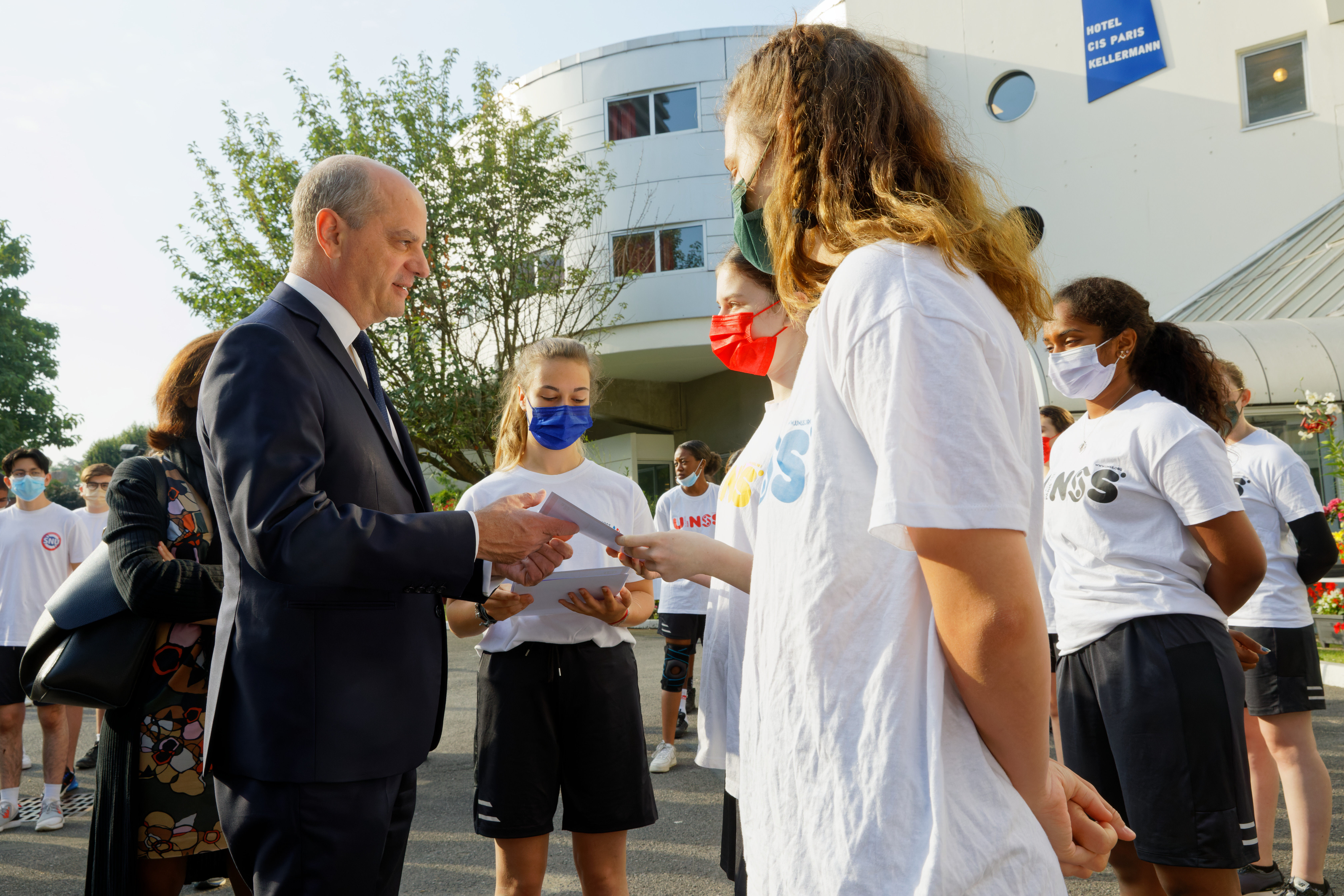 Séjour de cohésion du SNU : Jean-Michel Blanquer à la rencontre de jeunes volontaires