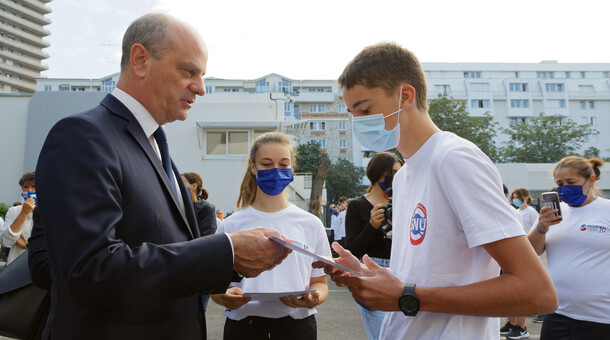 Séjour de cohésion du SNU : Jean-Michel Blanquer à la rencontre de jeunes volontaires