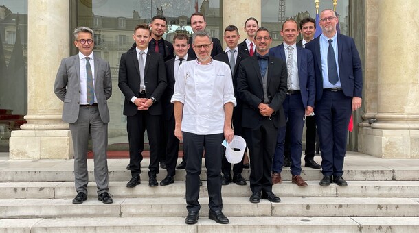 En présence de Fabrice Desvignes, Meilleur Ouvrier de France et chef des cuisines du Palais de l’Élysée.